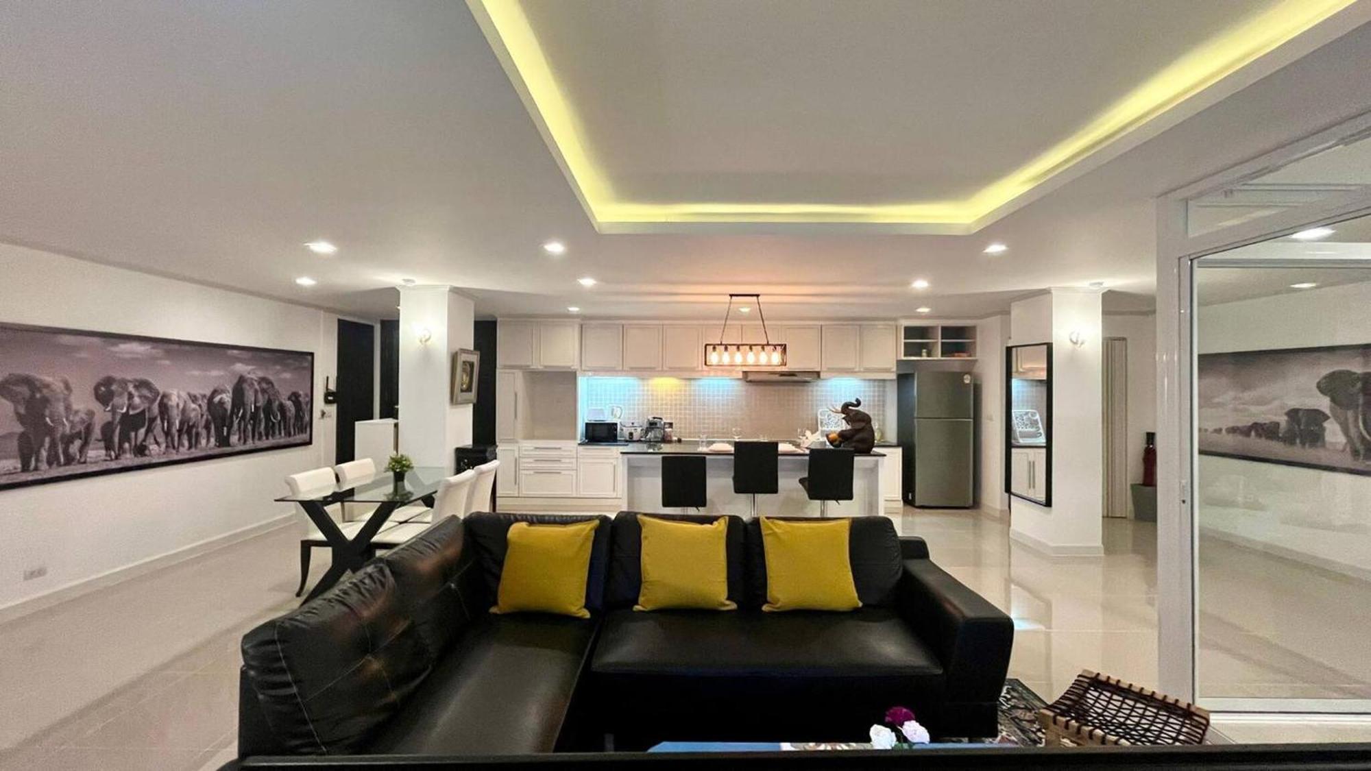 636 - Penthouse 155sqm 1km Away From Patong
