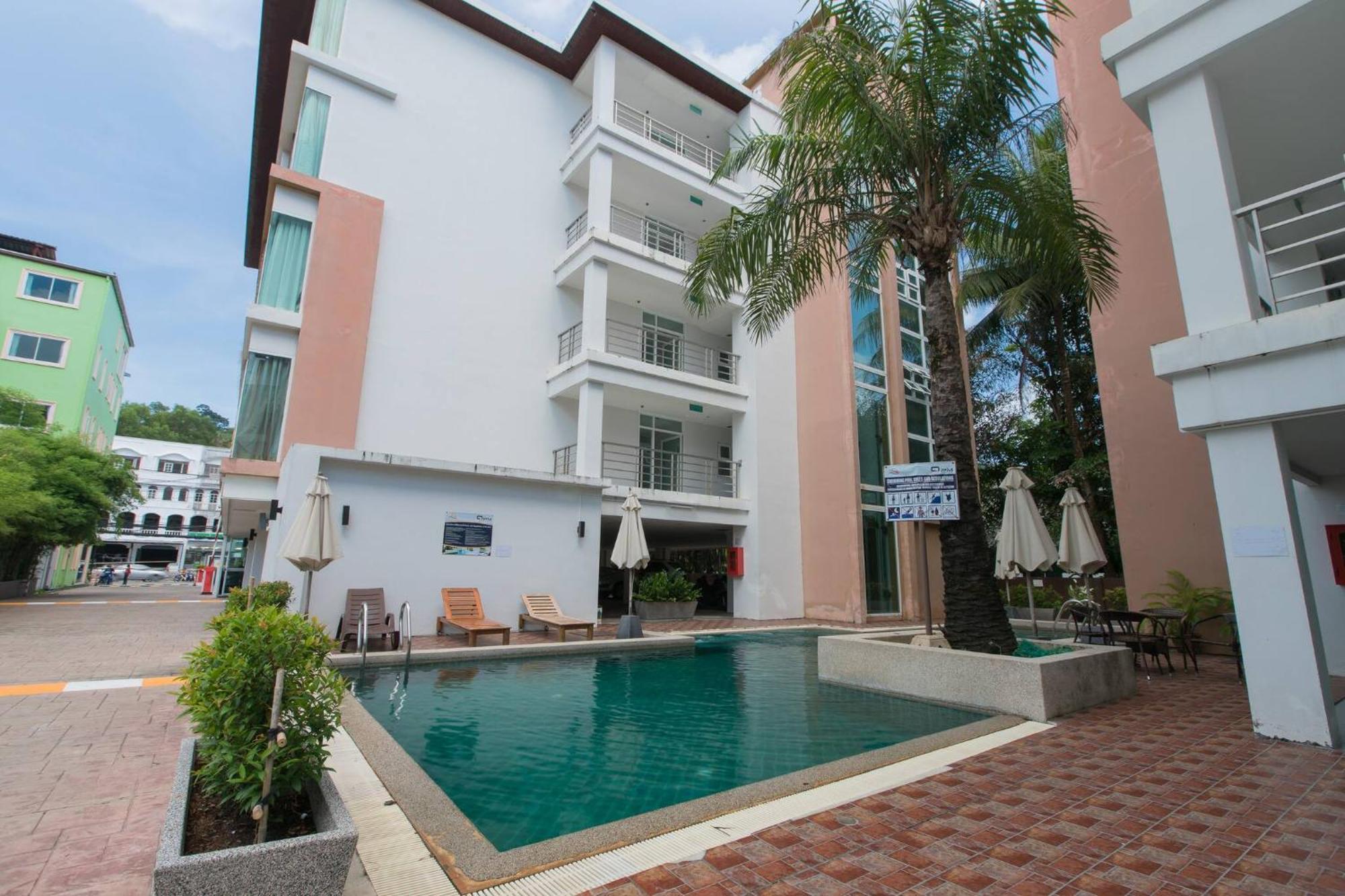 636 - Penthouse 155sqm 1km Away From *
