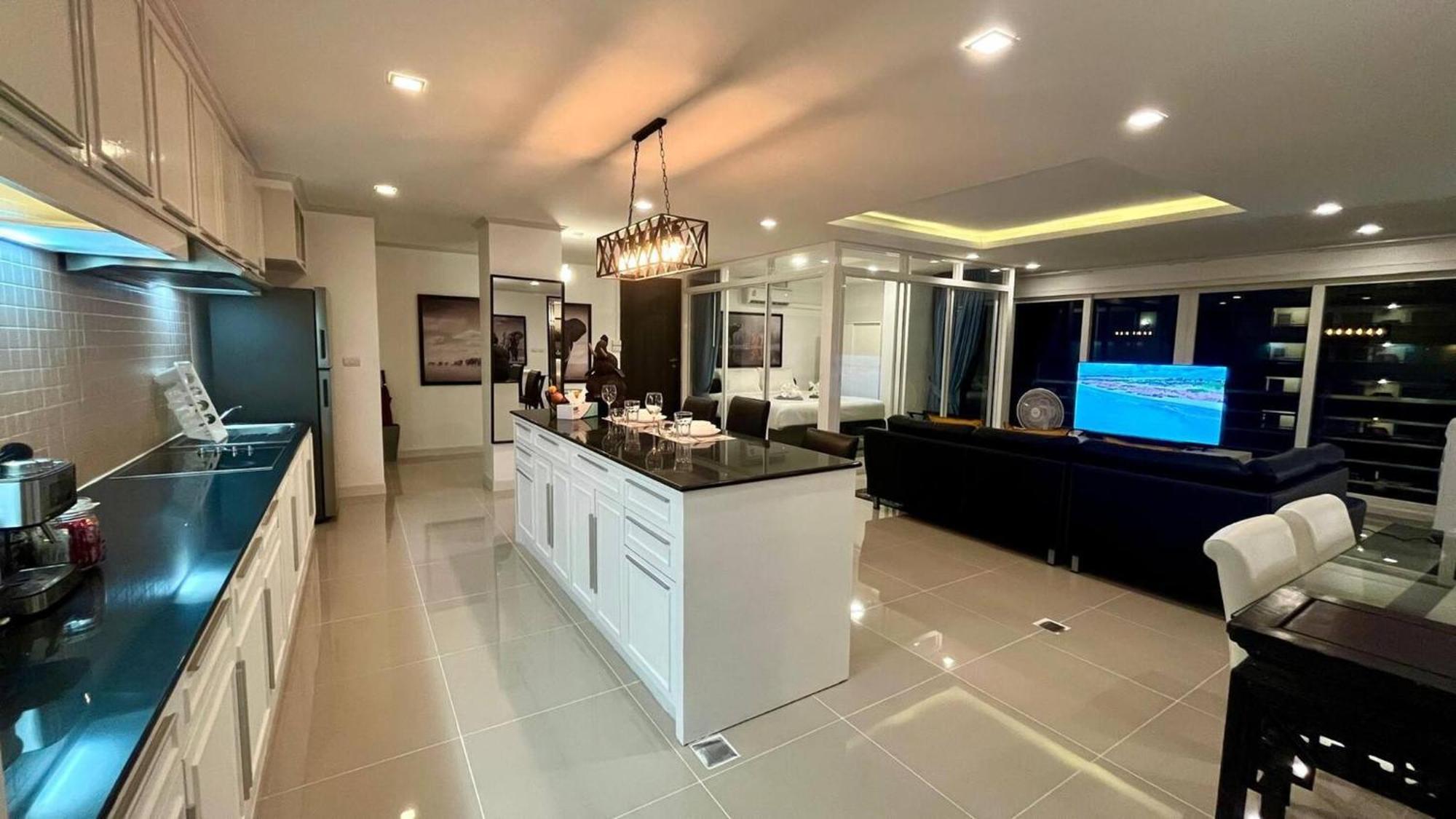 Apartment 6-36 - Penthouse 155sqm 1km Away From Patong